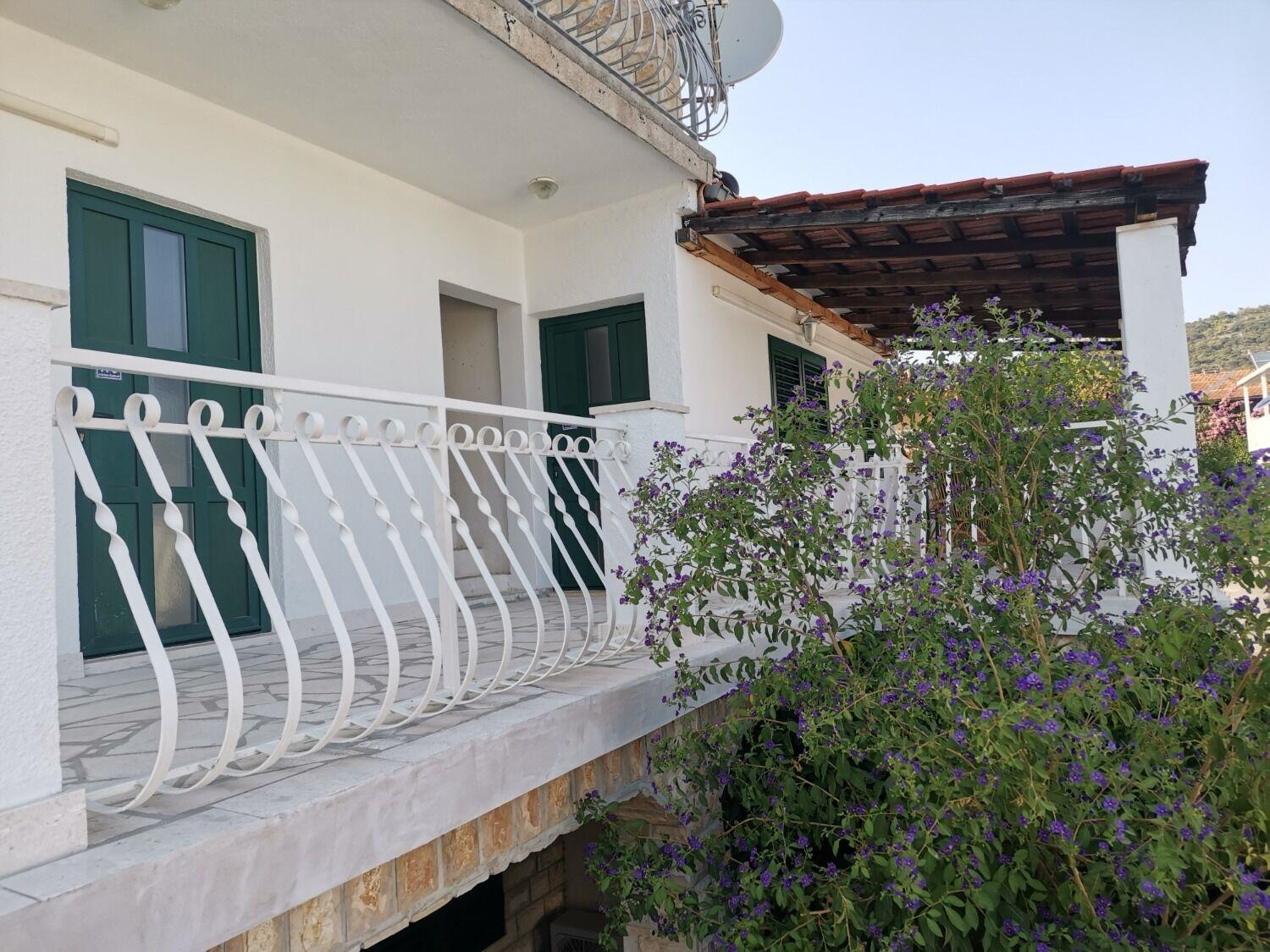 Apartments Srdan Vinišće Exterior foto
